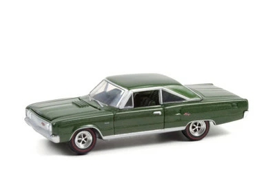 1967 Dodge Coronet R/T Hemi, Dark Green Metallic - Greenlight 13300A/48 - 1/64 Scale Diecast Car