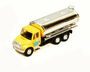 International Oil Tanker, Yellow - Showcasts 2105DC - 1/43 Scale Diecast Model Toy Car