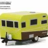 1958 Siesta Travel Trailer, Yellow W/ Brown - Greenlight 34030A - 1/64 Scale Diecast Model Toy Car