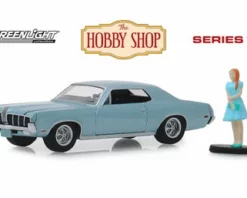 1970 Mercury Cougar With Woman Dress, Light Blue - Greenlight 97070B/48 - 1/64 Scale Diecast Car