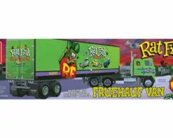 Fruehauf FB Beaded Van Trailer Hauler, White - AMT AMT1292/06 - 1/25 Scale Plastic Model Kit