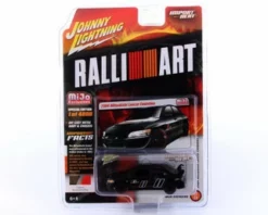 2004 Mitsubishi Lancer Evolution, Black - Johnny Lightning JLCP7168-24 - 1/64 Scale Diecast Car