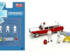 Paramedic Set, Multi- American Diorama AD-76467MJ - 1/64 Scale Figurine - Diorama Accessory